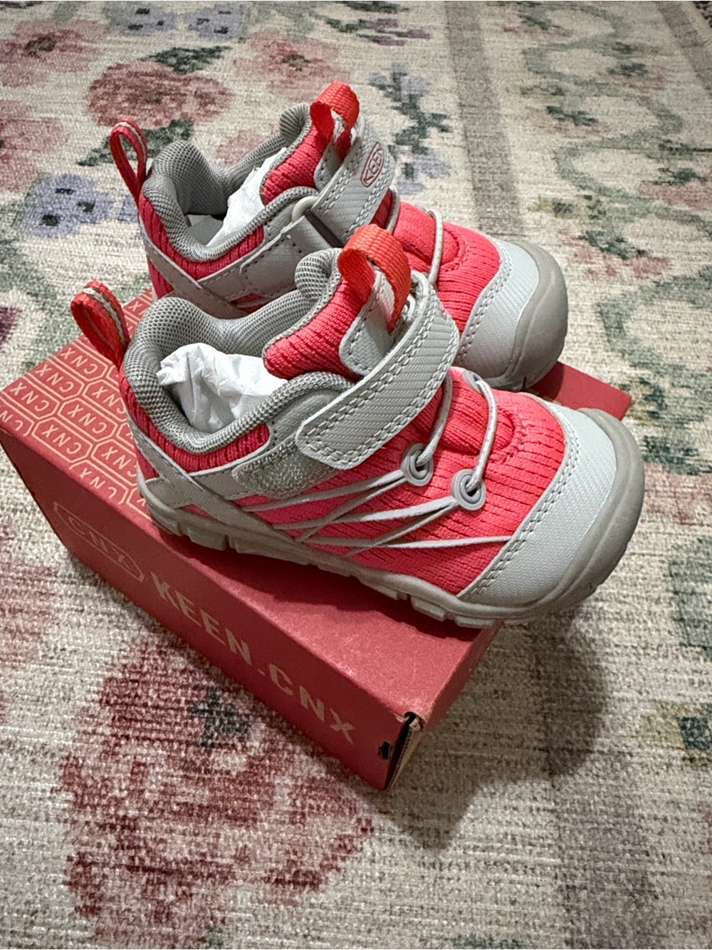 Keen chandler mesh Athletic outdoor Sneakers trainers size 6